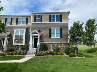 11340 Sand Castle Dr #G, Woodbury, MN 55129