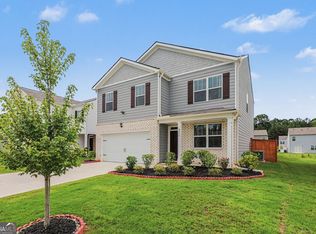 8236 Castleton Dr, Fairburn, GA 30213