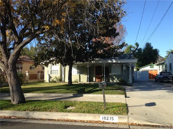 10215 Jordan Ave, Chatsworth, CA 91311
