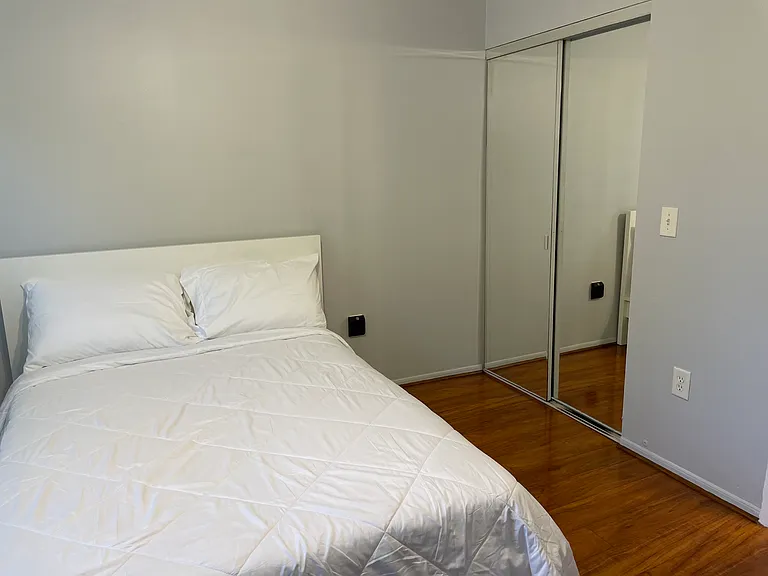 9015 Westchester Cir #39 — Photo 4
