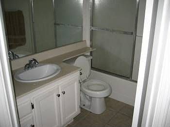 2nd image of 433 Beaulieu Ln