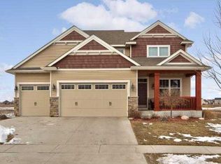 3959 Valencia Ln, Chaska, MN 55318
