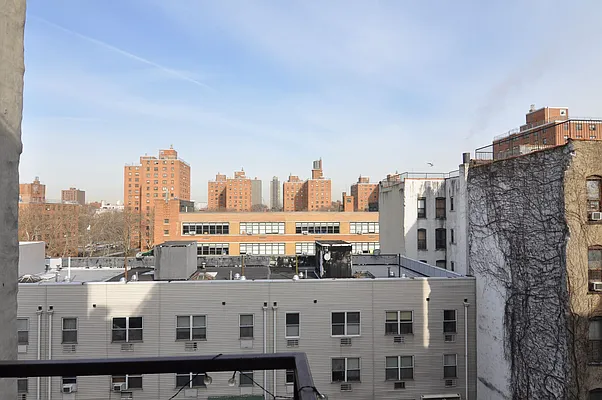 Rented by Nest Seekers International | media 28