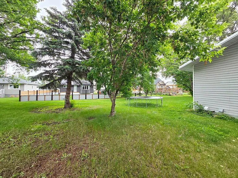 21 Langley Dr #UPPER — Photo 24