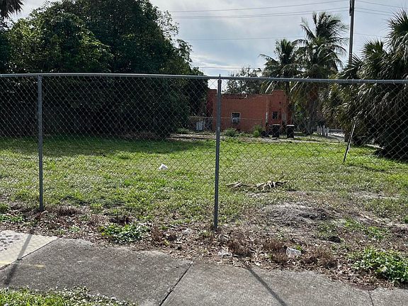 2nd image of 962 30th Street