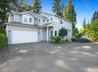 2002 NE 18th Pl, Renton, WA 98056