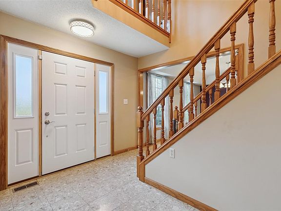 4th image of 8440 Federalist Rd