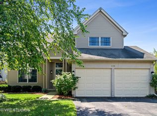 490 Harvard Ln, Bartlett, IL 60103