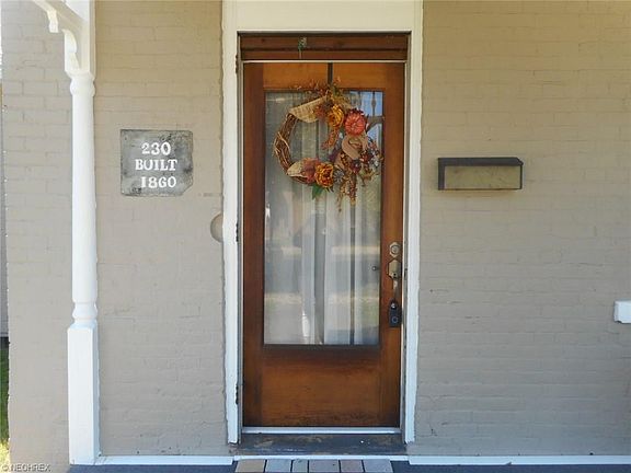 4th image of 230 Fair Ave NE