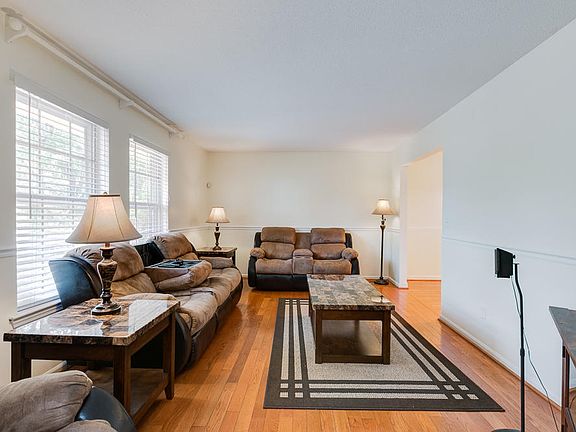 4th image of 5815 Northwoods Dr