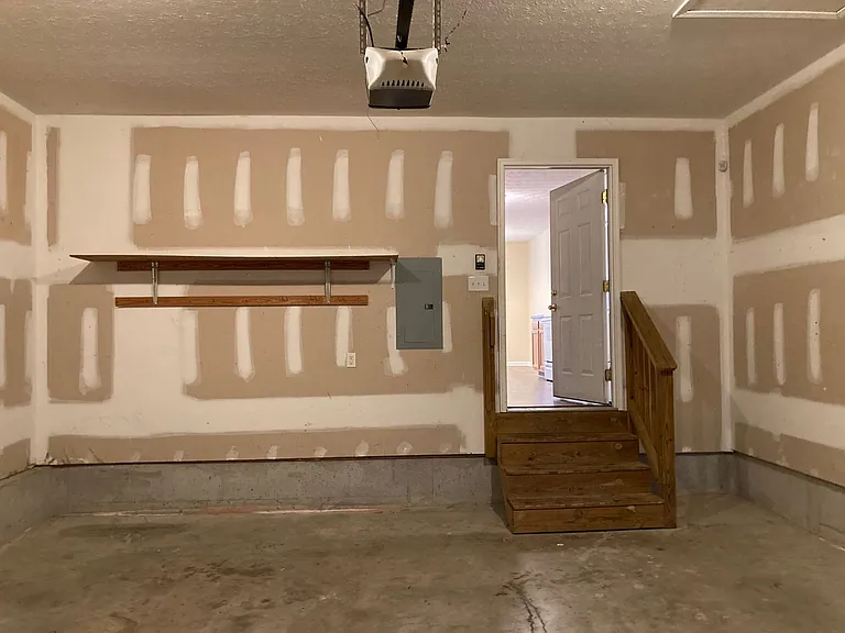 109 Kestrel Ct — Photo 38