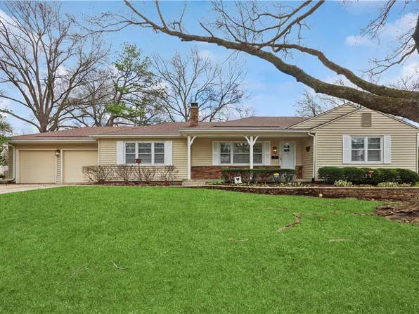 9809 Jarboe St, Kansas City, MO 64114