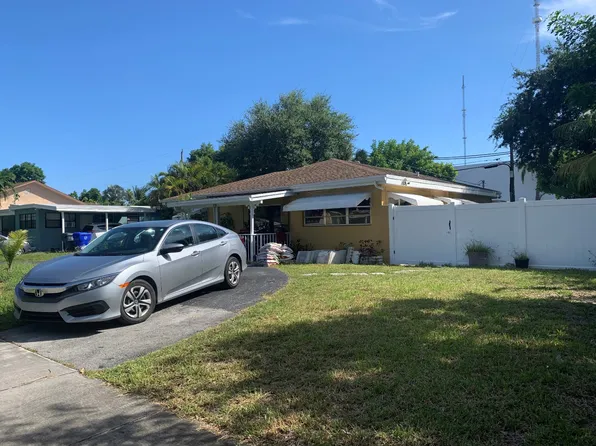 106 Harvard Rd, West Park, FL 33023