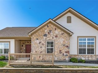 5317 W Sheffield Cir, Zanesville, OH 43701