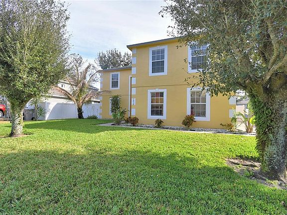 2nd image of 1832 Alambra Cir