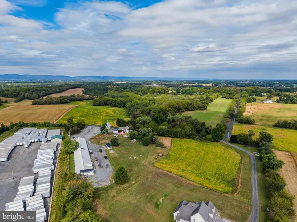 51 Heisers Ln, Carlisle, PA 17015