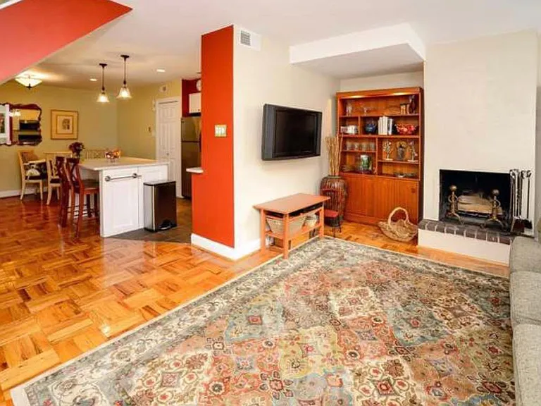 812 Lombard St #32 — Photo 3