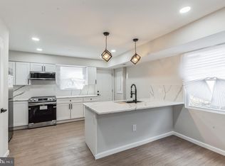 1221 E Oliver St, Baltimore, MD