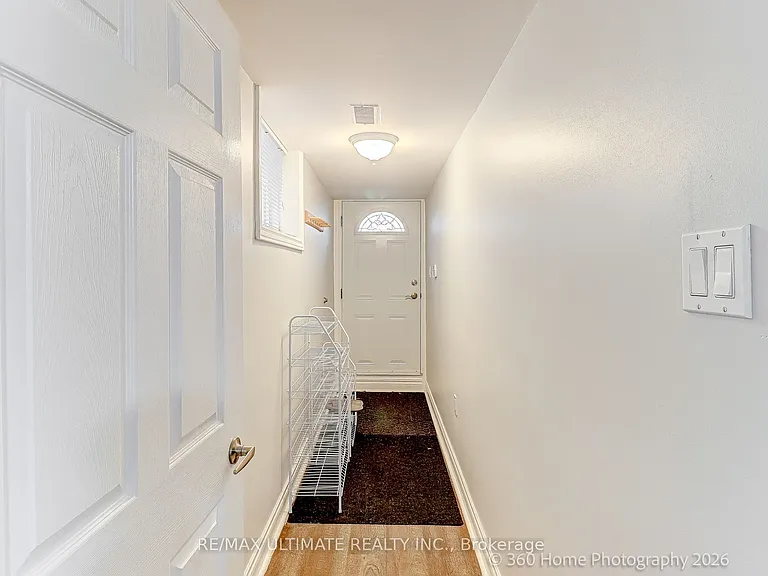 49 Gooderham Dr — Photo 5