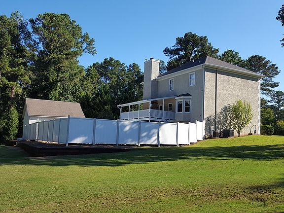 3rd image of 104 Waterford Ct