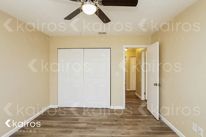 16 Spring Loop Cir — Photo 10