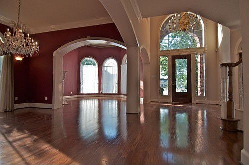 4th image of 8518 Wyndham Ct