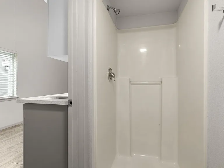 1806-1812 12th Ave Apartments — Photo 17