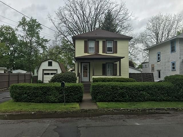 1st image of 913 Spruce St