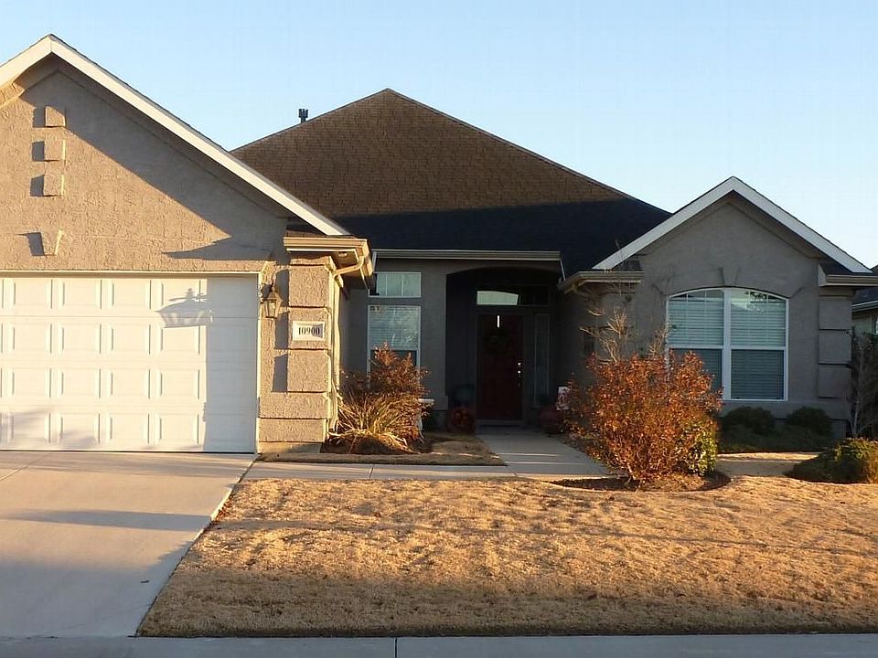 1st image of 10900 Southerland Dr