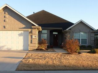 10900 Southerland Dr, Denton, TX 76207