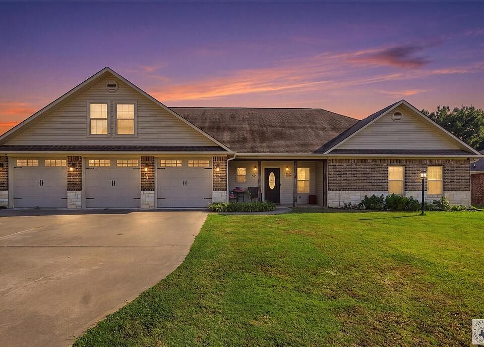 1st image of 355 Patriot Way
