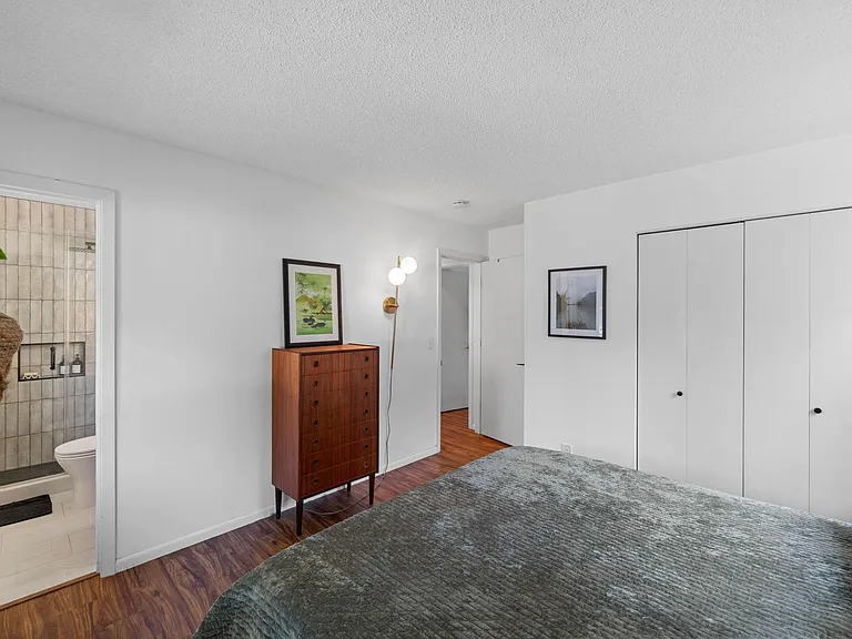 4004 Upton Ave S — Photo 14