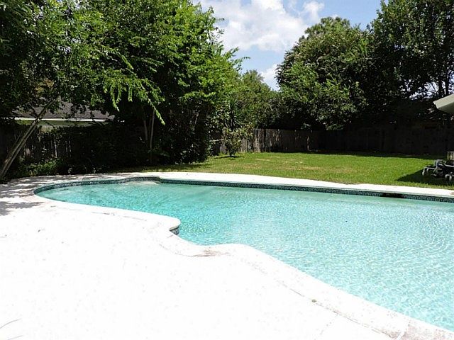 1st image of 4319 Parkmead Dr