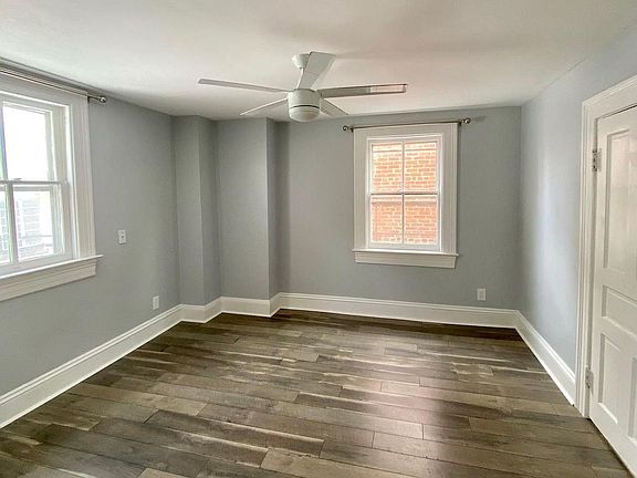 2nd image of 713 Stockley Gdns APT 4