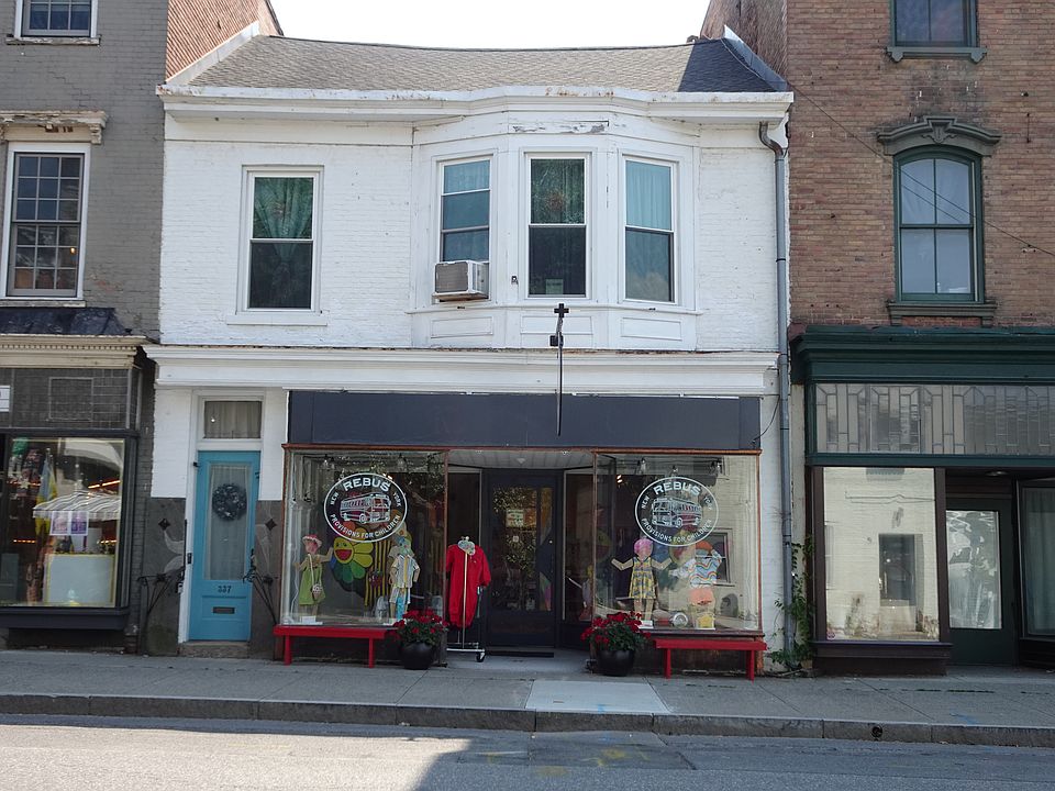 1st image of 337 Warren St #2