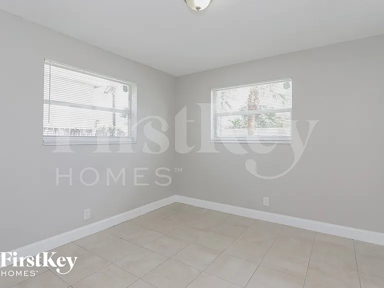4900 NW 3rd Ave — Photo 10