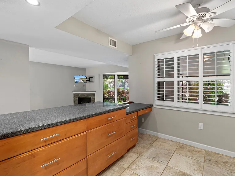 485 Westlake Blvd #70 — Photo 21