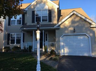 30 Peterson Rd, North Andover, MA 01845