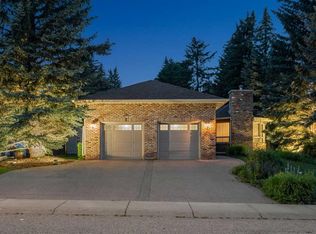 9948 NE Patton Rd SW, Calgary, AB T2V 5G1