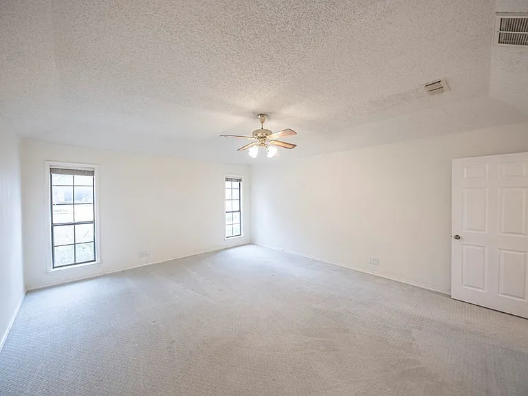 4007 Crestridge Dr — Photo 46