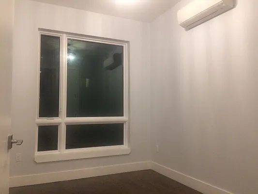 Rented by Premier Metro Realty Corp | media 27