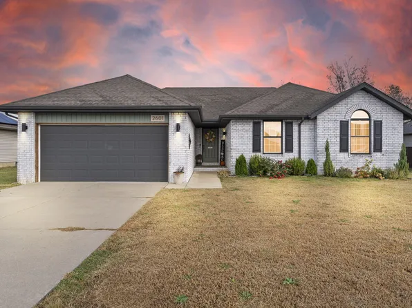 2601 W Cover Drive, Ozark, MO 65721