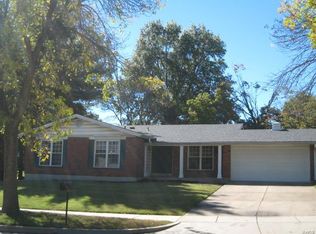 1009 Appalachian Trl, Chesterfield, MO 63017