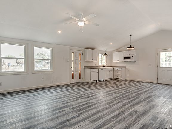 4th image of 623 AVENUE M