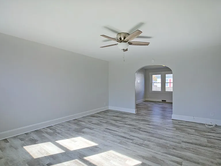 804 City Park Ave #A — Photo 5