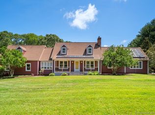 143 Hattertown Rd, Newtown, CT 06470