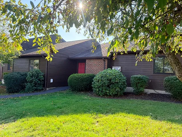 1805 Village Rd