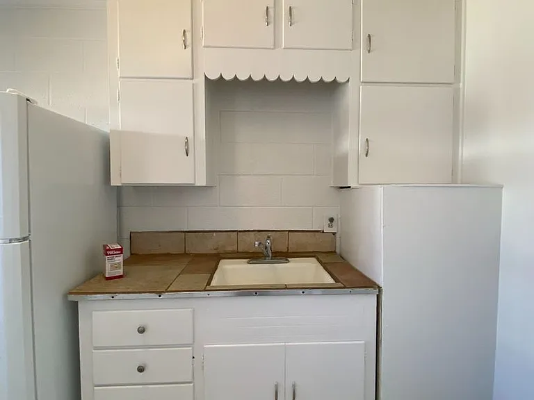 1460 Alamo St — Photo 7