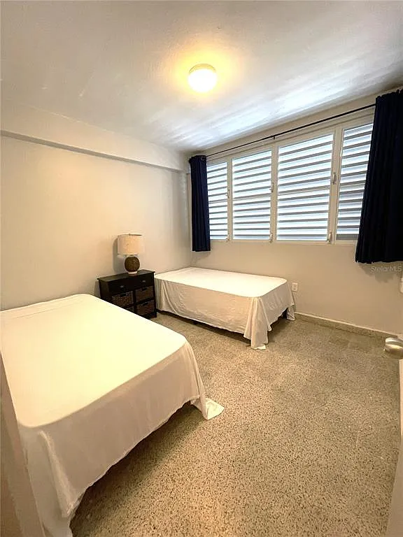 2 bed, 1.0 bath, 1400 sqft, $1,600 — Photo 4