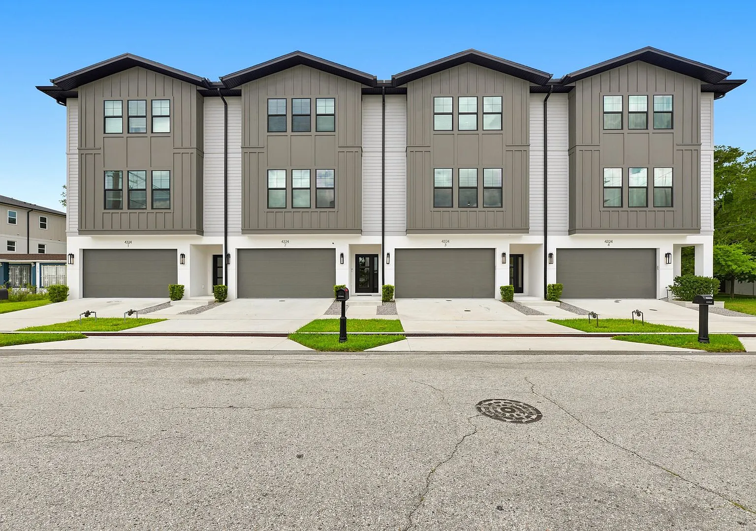 Gorgeous Like New 4/3.5 Custom Townhome — Photo 1